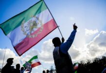 گفتگو با امیر طاهری در مورد ایرانگرایی و انقلاب ملی ایرانیان