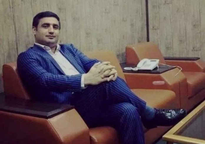 اکبر لیموچی