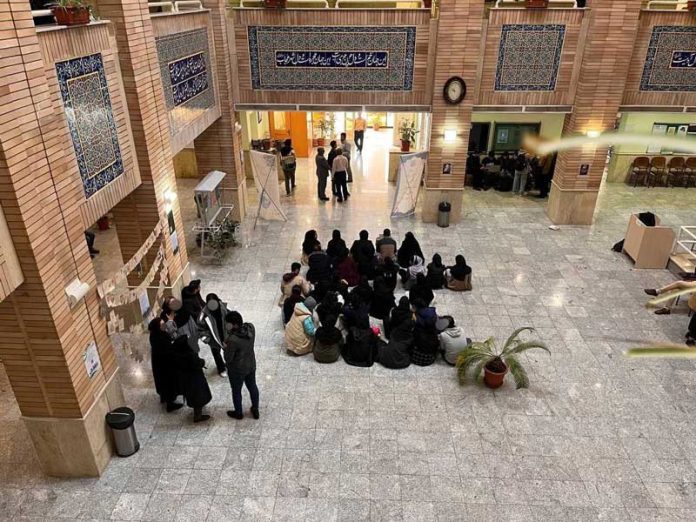 دانشگاه ملی
