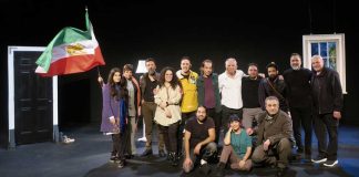 گفتگو با فریبرز یوسفی درباره نمایش و تِلهتئاتر «زن، زندگی، آزادی» در لس آنجلس