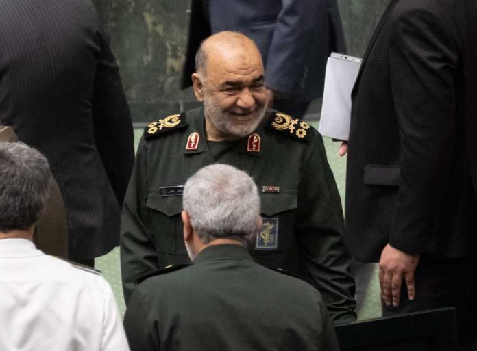 حسین سلامی فرمانده سپاه پاسداران در روز بازگشایی مجلس شورای اسلامی دوازدهم / ۲۷ مه ۲۰۲۴ / رویترز