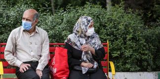 زندگی دشوار بازنشستگان با حقوقهای ناچیز و هزینههای سر به فلک کشیده