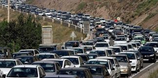 نامه ۱۳۲ آموزگار و فعال صنفی به دولت درباره شرایط جنگی: برای اسکان مردم و سفر رایگان منتظر استخارهاید؟!