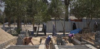 تجربه مهاجران افغانستانی از اخراج تا استقبال «طالبان» از آنها