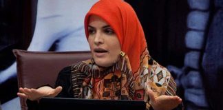 كنار گذاشته شدن رئیس برنامه مطالعات خاورمیانه دانشگاه آرکانزاس؛ حمايت و تحسين استاديار ايرانىتبار از رهبر جمهورى اسلامی